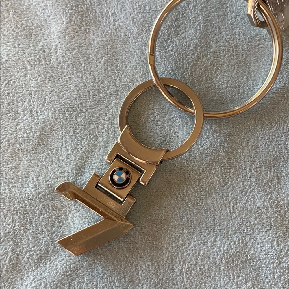 BMW 7 series key chain 💙🖤💙🖤
